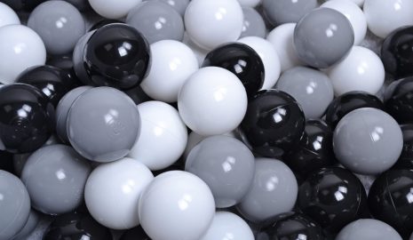 MeowBaby® zostava plastových guličiek 300 ks ?7cm čierne, šedé, biele